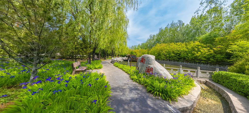 毛主席纪念园之嘉兴南湖的船景观.jpg