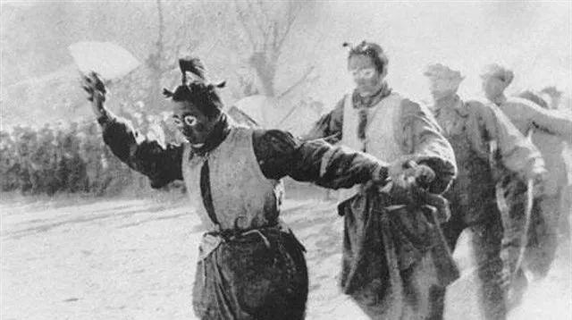 毛泽东事迹民众剧团的建立